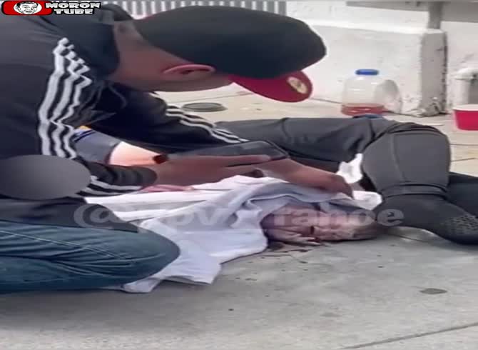 Video :San Francisco shock - homeless drug addict mother gives birth to a baby on the streets